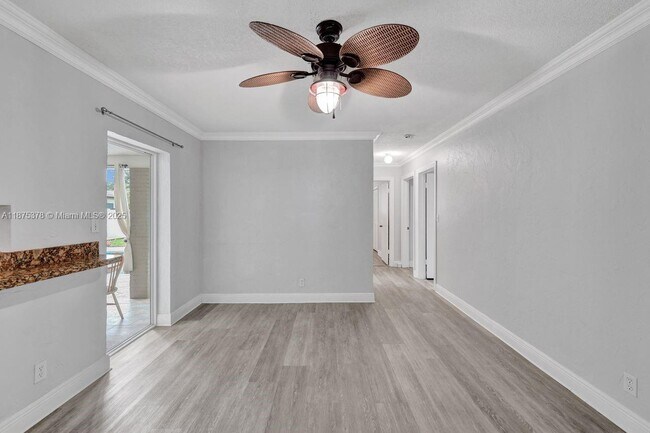 Building Photo - 5031 SW 88th Terrace