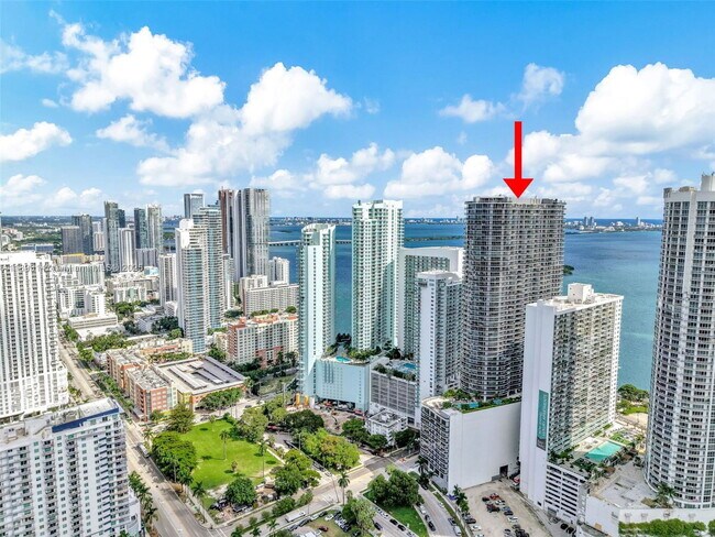 Building Photo - 488 NE 18th St