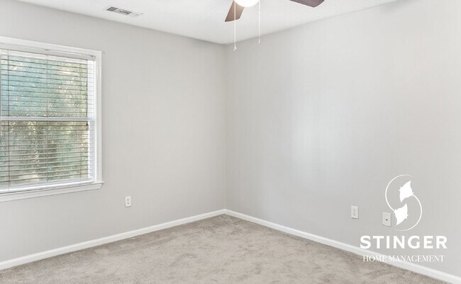 Building Photo - 2 Bedroom / 1 Bath For Rent In Tabby Oaks ...