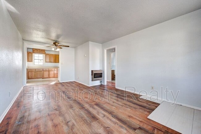 Building Photo - 412 Monroney Dr
