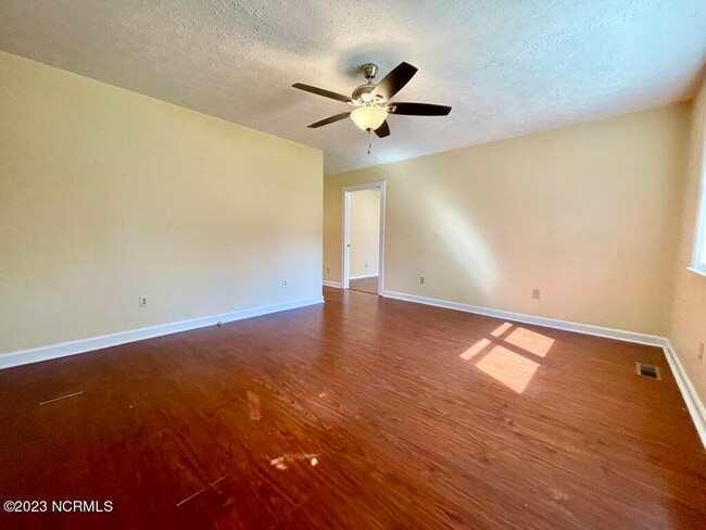 Building Photo - 3804 Brandywine Dr