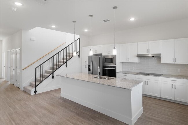 Building Photo - 18531 Kyle Seale Pkwy