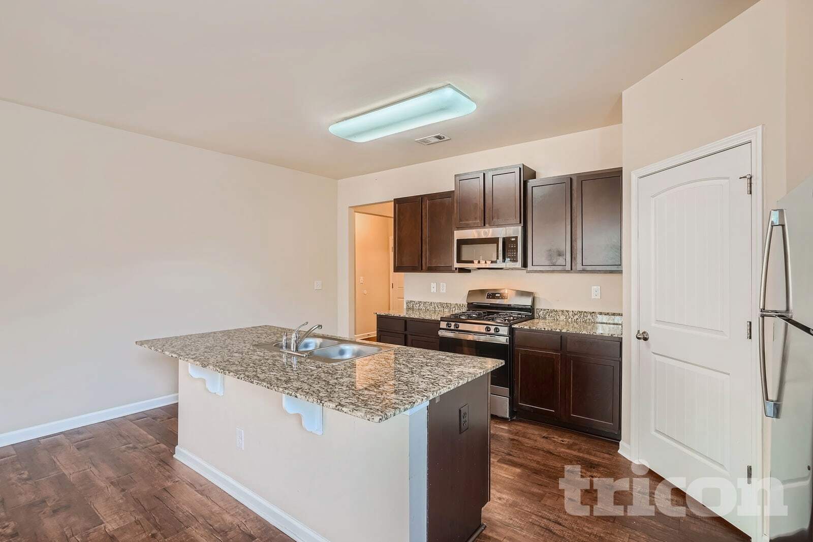 Building Photo - 109 Aviary Ln