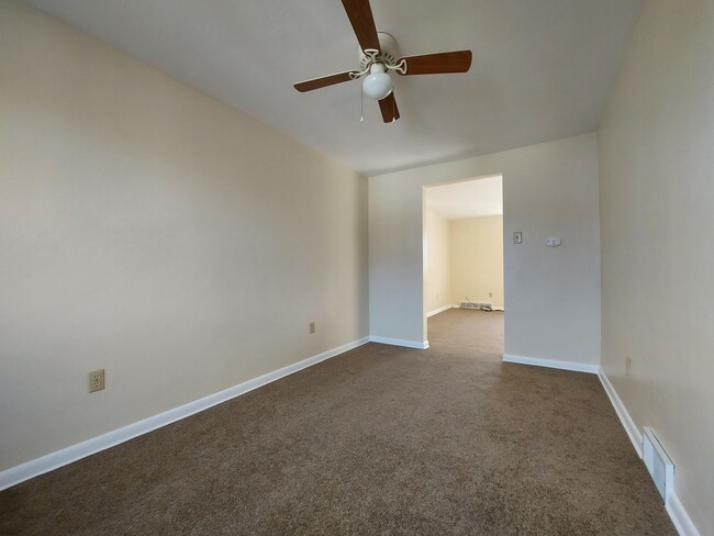 Dining Room - 723 7th St