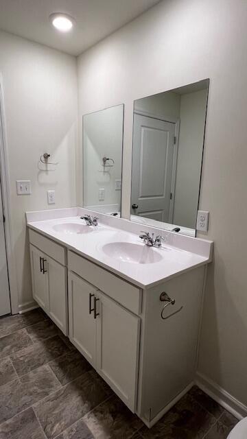 Building Photo - 3305 Serenity Dr NE