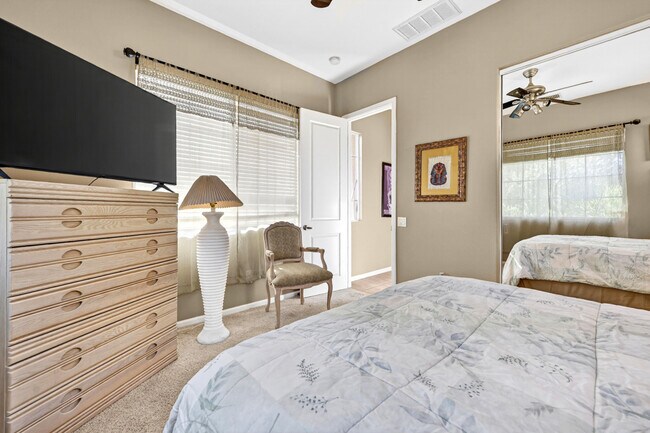 Building Photo - 74068 Jeri Ln