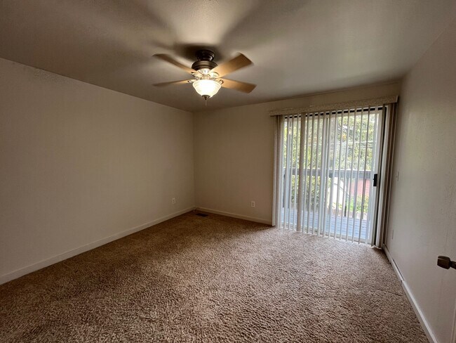 Building Photo - 362 E Elwood Ln