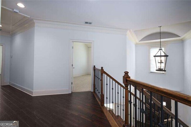 Building Photo - 1106 Devine Cir NE