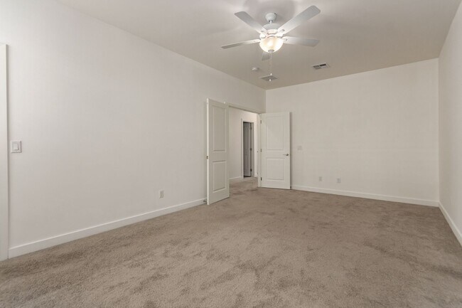 Building Photo - Large Home with Perfect Location in Cadence