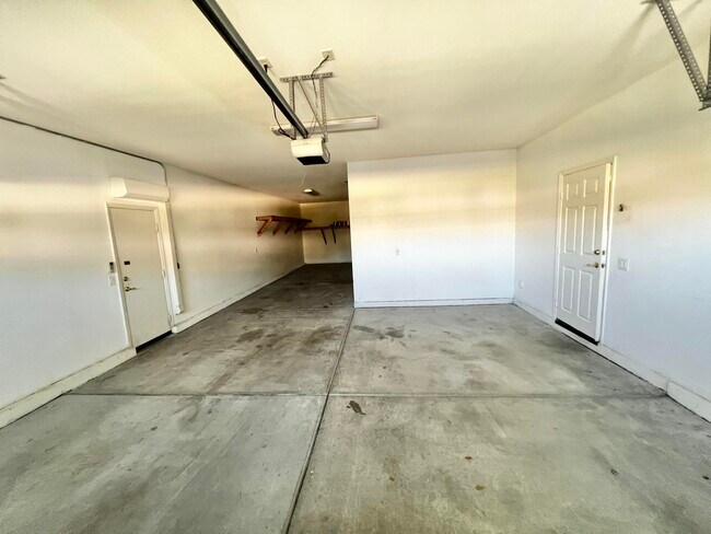 Building Photo - 43770 Campo Pl