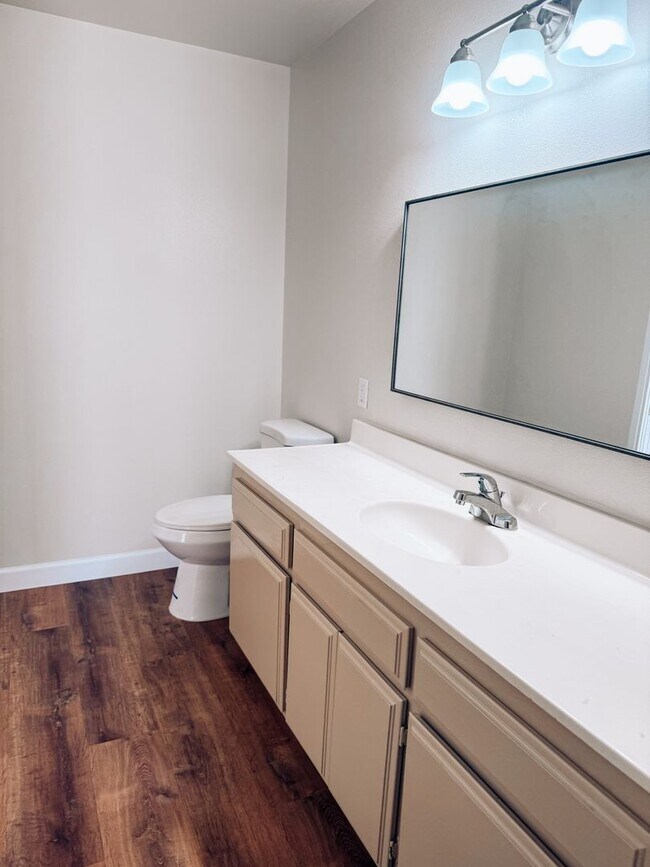 Building Photo - 6152 Orange Ave