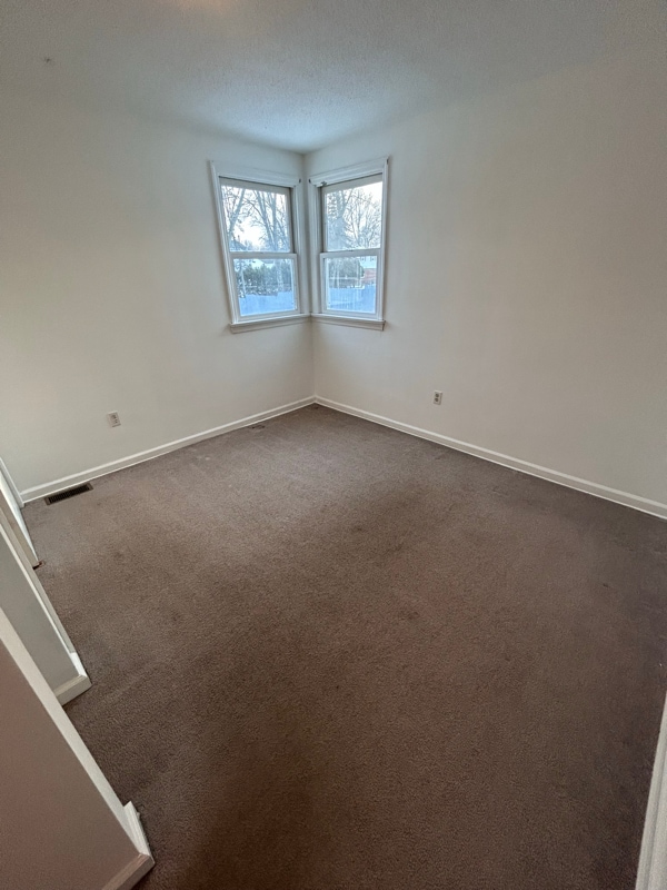 Building Photo - 3 Rondack Rd