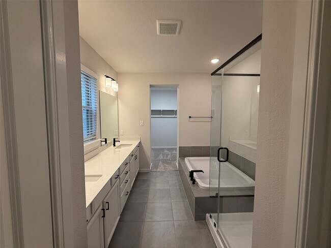 Building Photo - 18314 Midnight Stone Ln