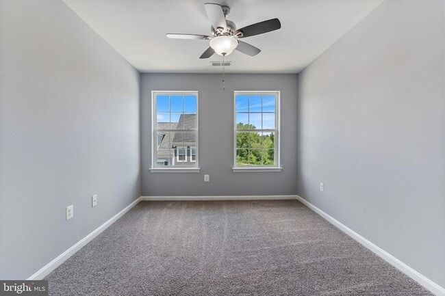 Building Photo - 37 Mustang Dr