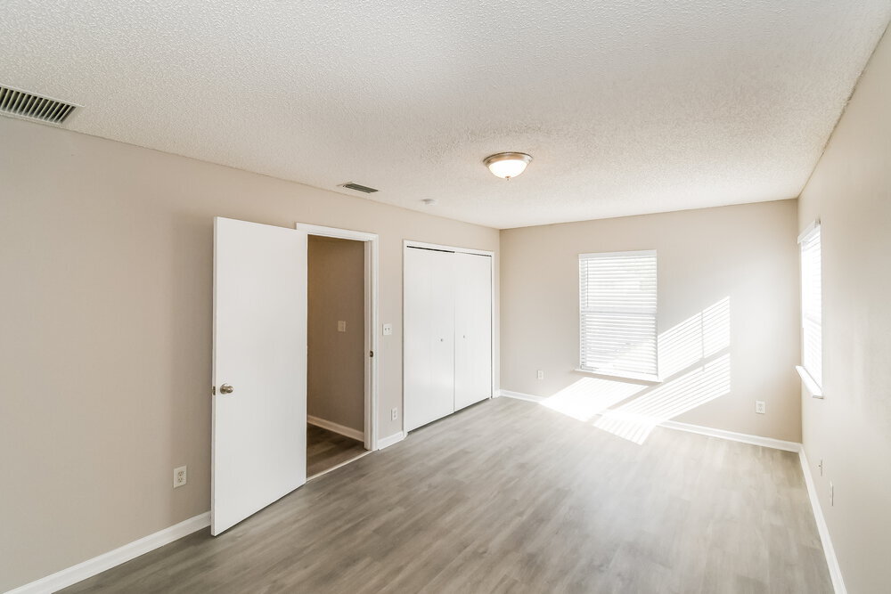 Building Photo - 2168 Fresco Dr