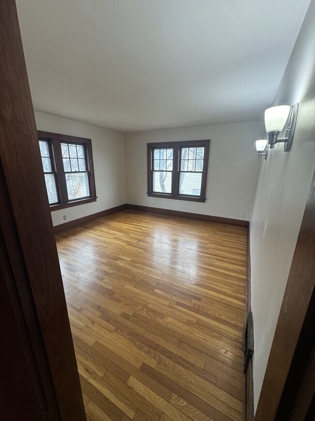 Building Photo - 1620 SW Topeka Blvd