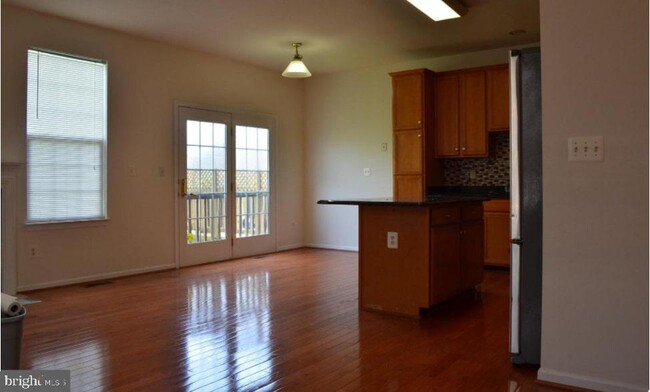 Building Photo - 25508 Crossfield Dr