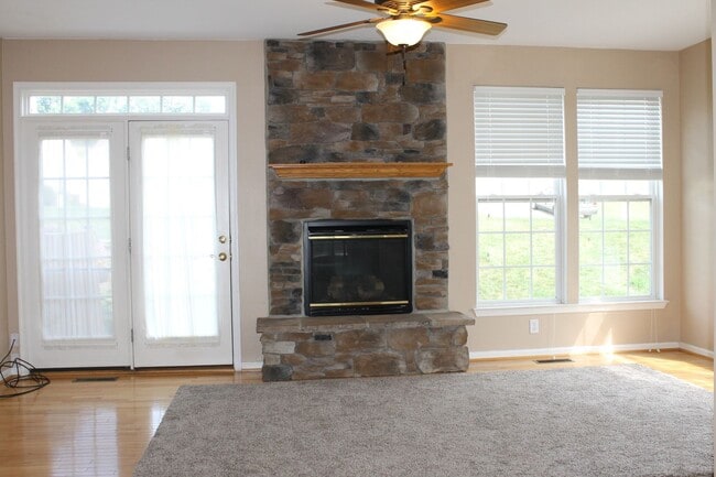 Building Photo - 7131 S Sentinel Ln