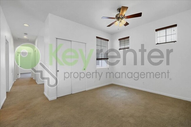 Building Photo - 10923 Oakham Dr