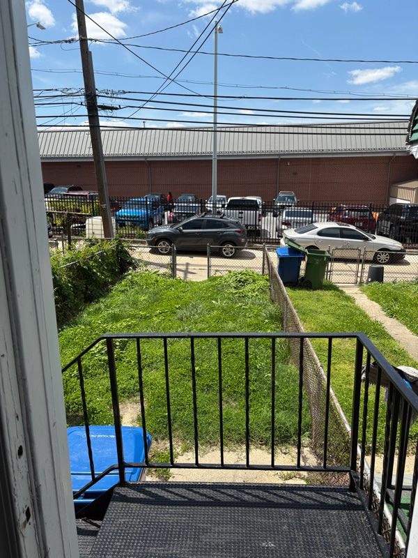 Building Photo - 821 Bonaparte Ave