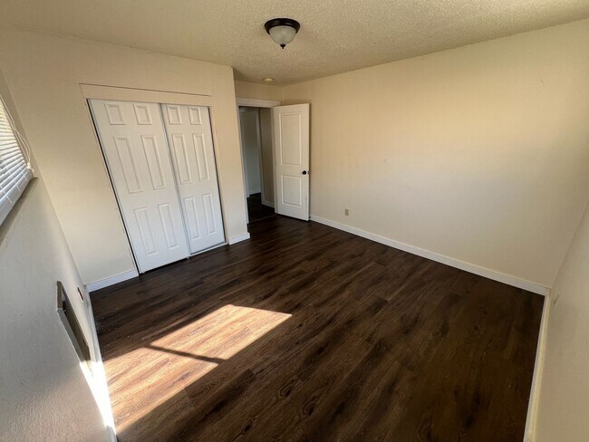 Building Photo - LOCATED IN ENTIAT! Cute 2 bed/1 bath home ...