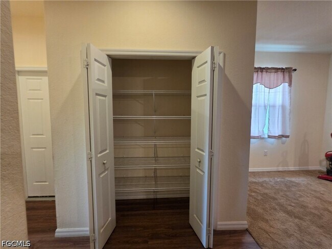 Building Photo - 6004 Pecan Cir