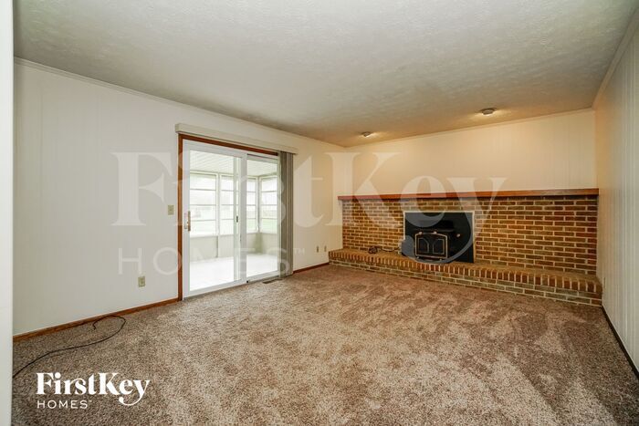 Building Photo - 116 Westview Dr