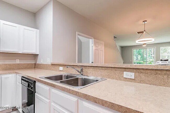 Building Photo - 5924 Bartram Village Dr