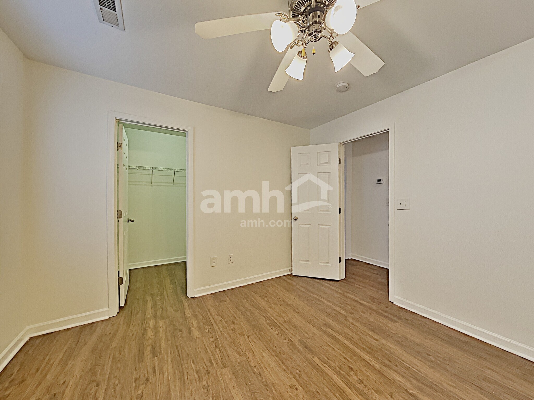 Building Photo - 1315 Chapmans Retreat Dr