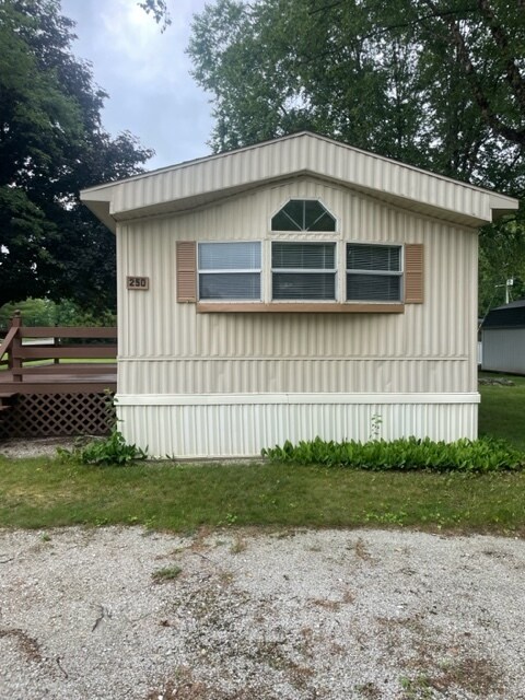 Building Photo - 250 N Briarwood Cir