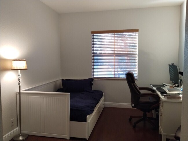 Building Photo - 2888 Hidden Hills Rd