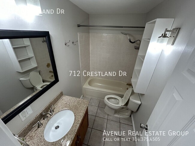Building Photo - 712 Crestland Dr