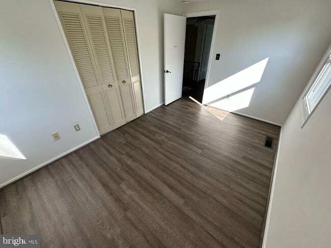 Building Photo - 2901 Tarragon Ln