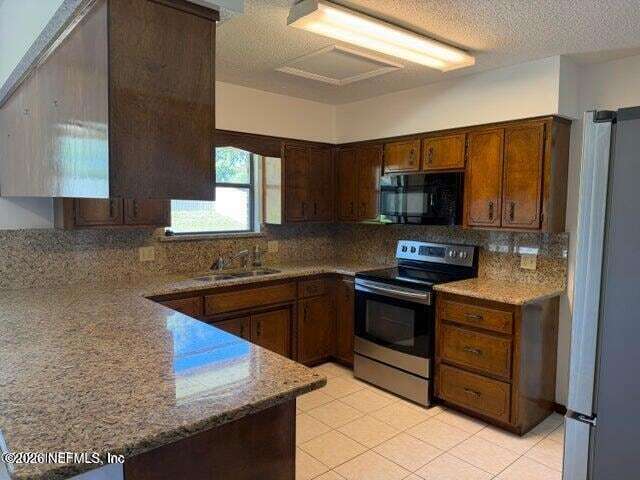 Building Photo - 2295 Foxwood Dr