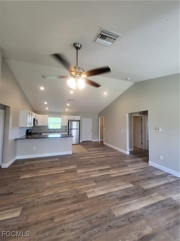 Building Photo - 9020 S Indio Cir