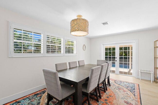 Building Photo - 486 NW 1st St