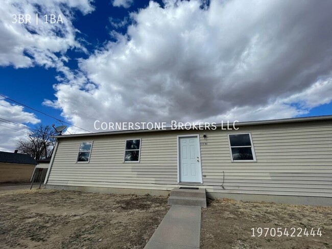 Primary Photo - 126 S Curtis-C