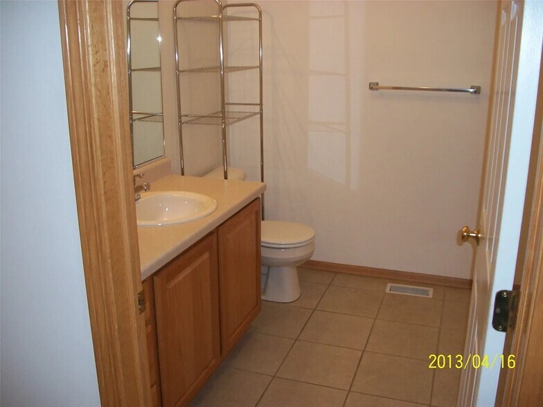 Building Photo - 3208 SE Grant St