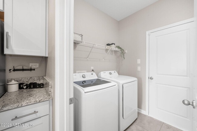 Building Photo - 997 Laurel Valley Dr
