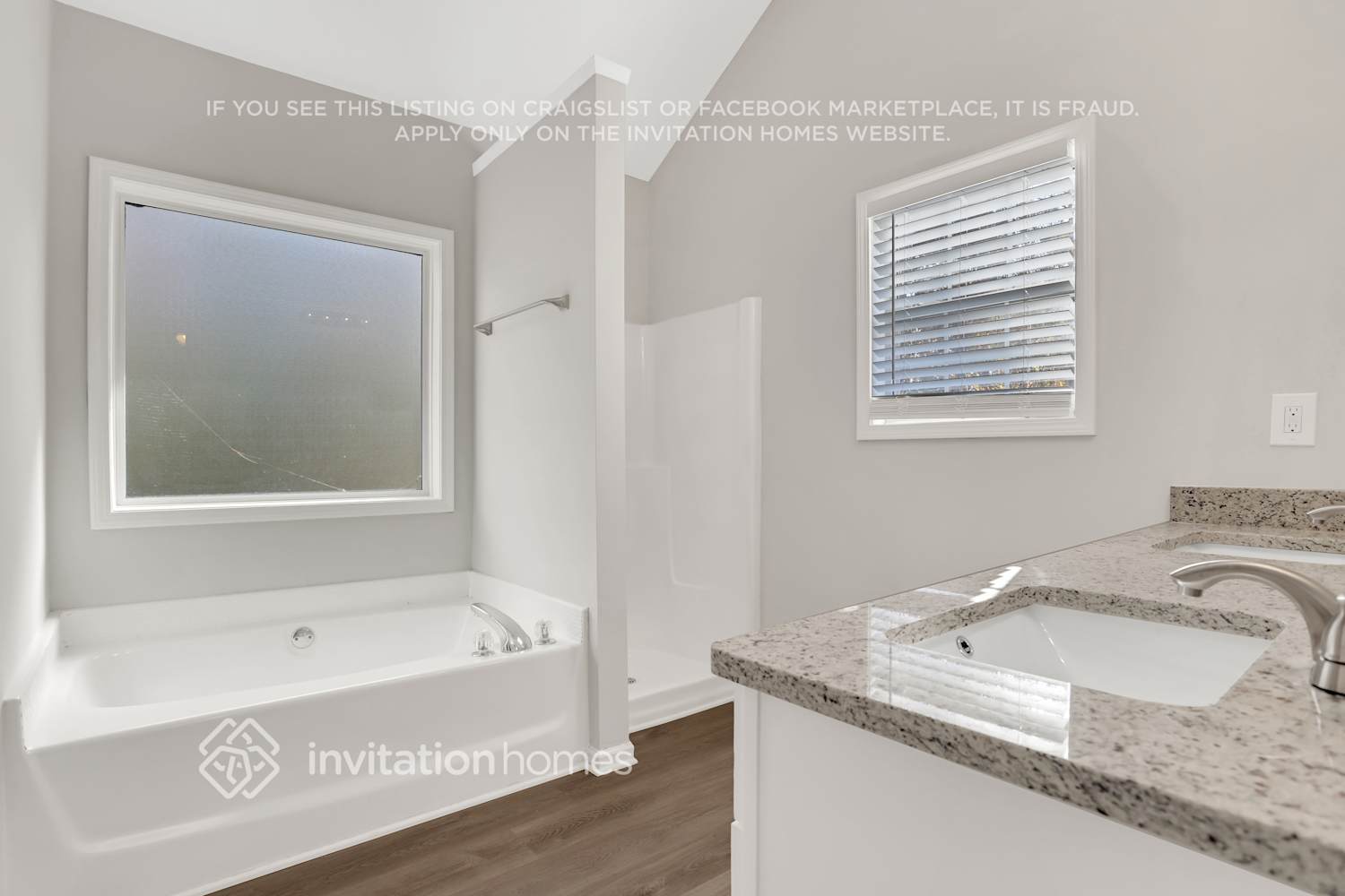 Building Photo - 4150 Hillsborough Dr SW