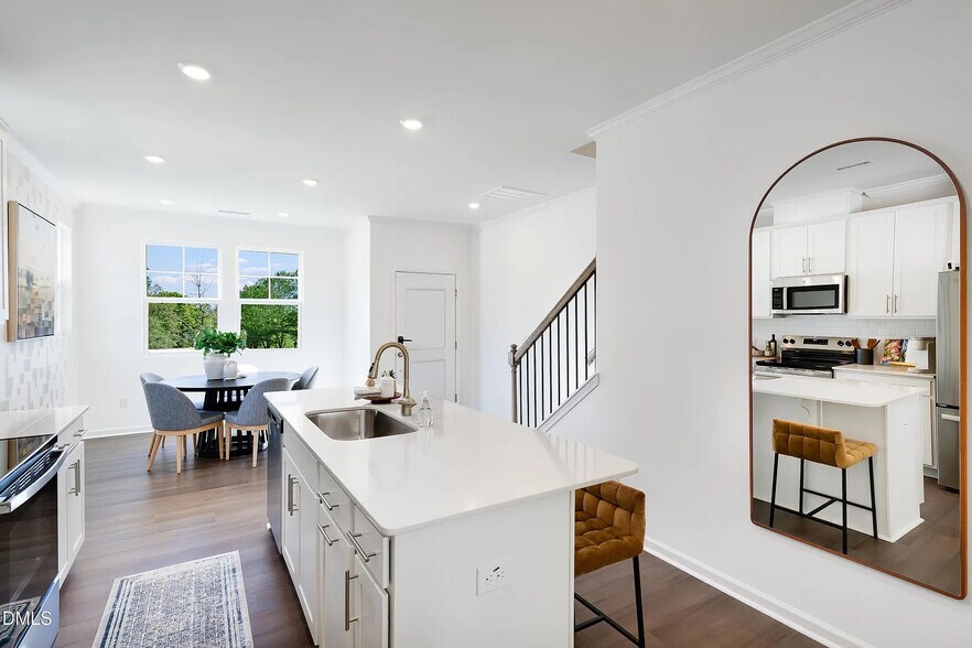 Building Photo - Room in Townhome on Crescent Townes Wy