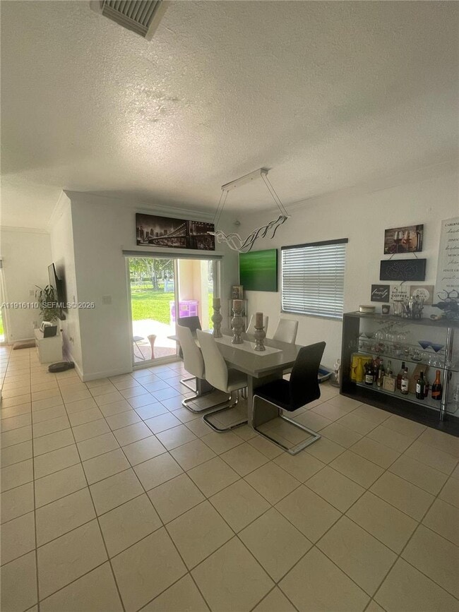 Building Photo - 3102 NE 3rd Dr