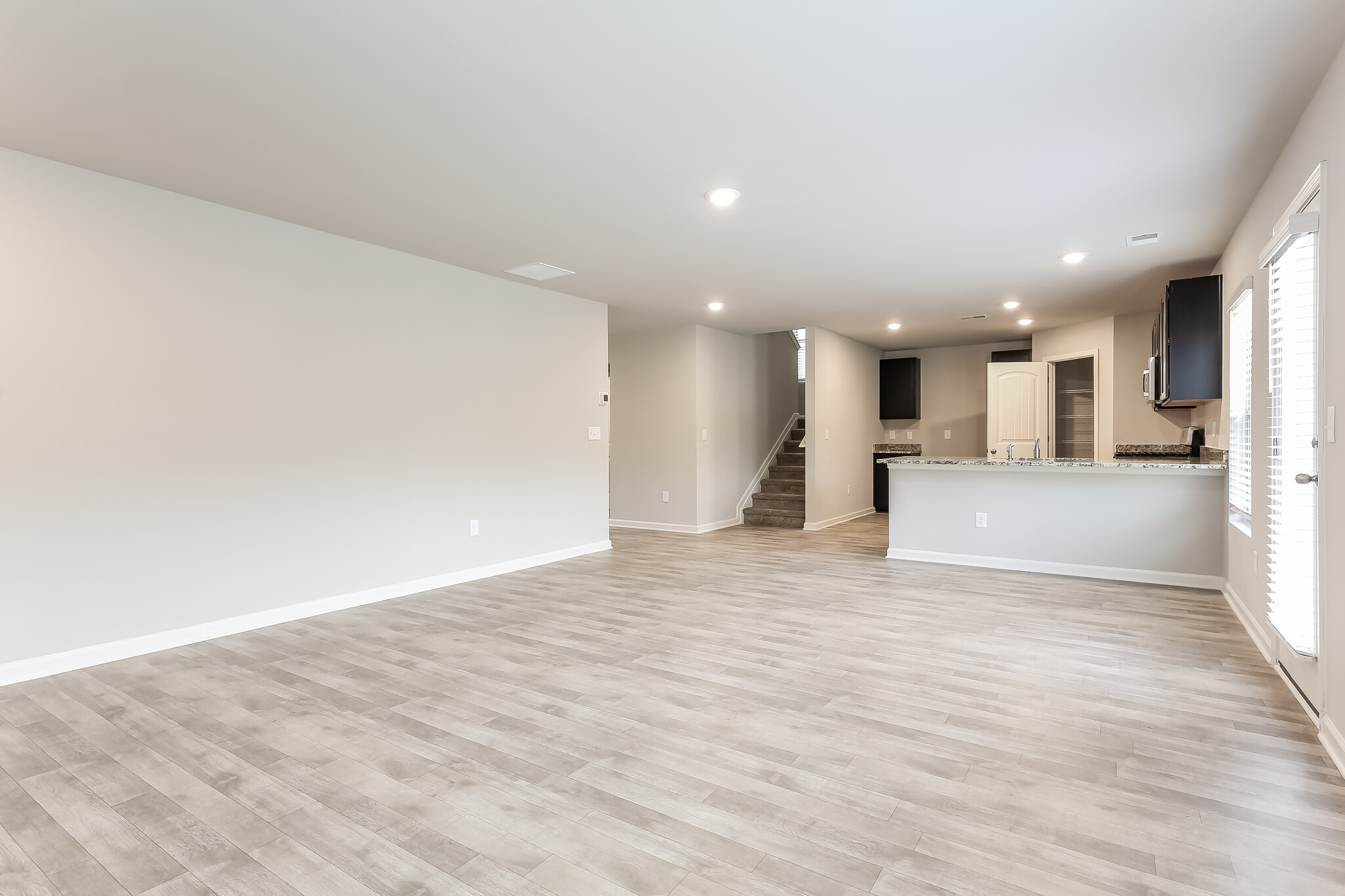 Building Photo - 943 Equine Dr