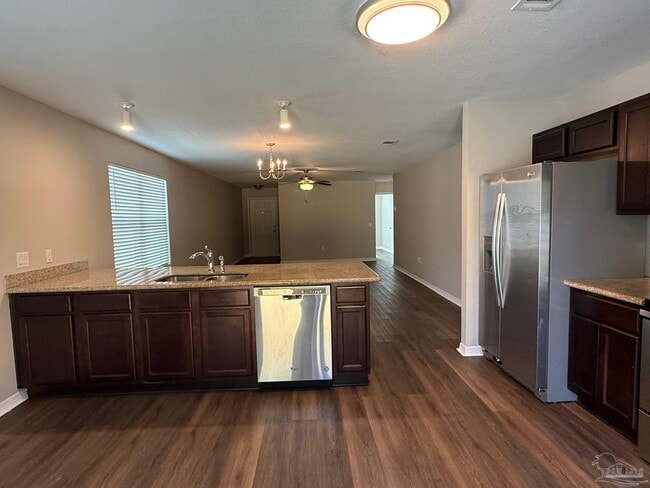 Building Photo - 10881 Chippewa Way