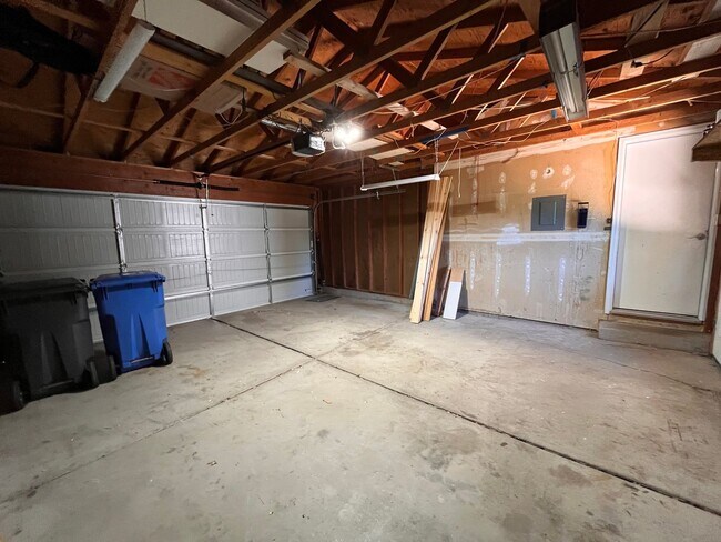 Building Photo - Fantastic Home in Central Fort Collins