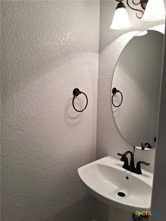 Building Photo - 2604 Green Giant Dr