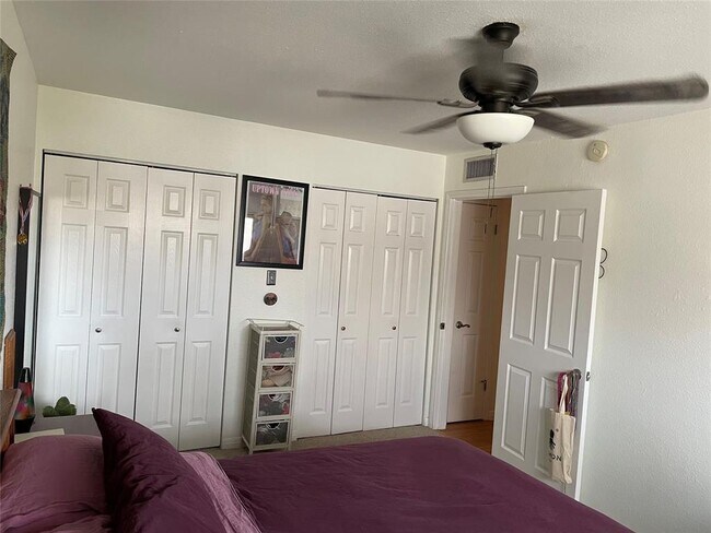 Building Photo - 900 S Lamar Blvd