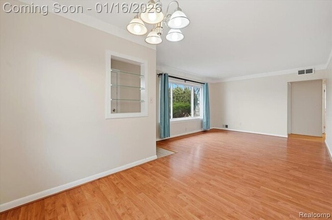 Building Photo - 1198 E Hudson Ave