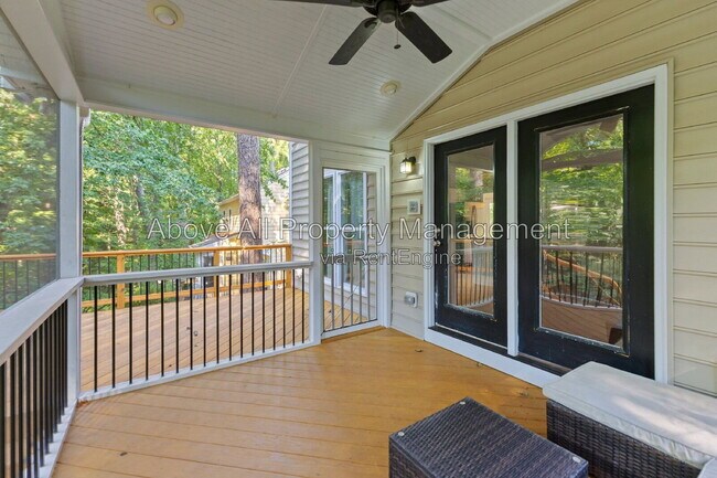 Building Photo - 1202 Belhaven Rd