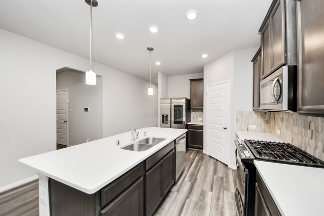 Building Photo - 7206 Melrose Ln